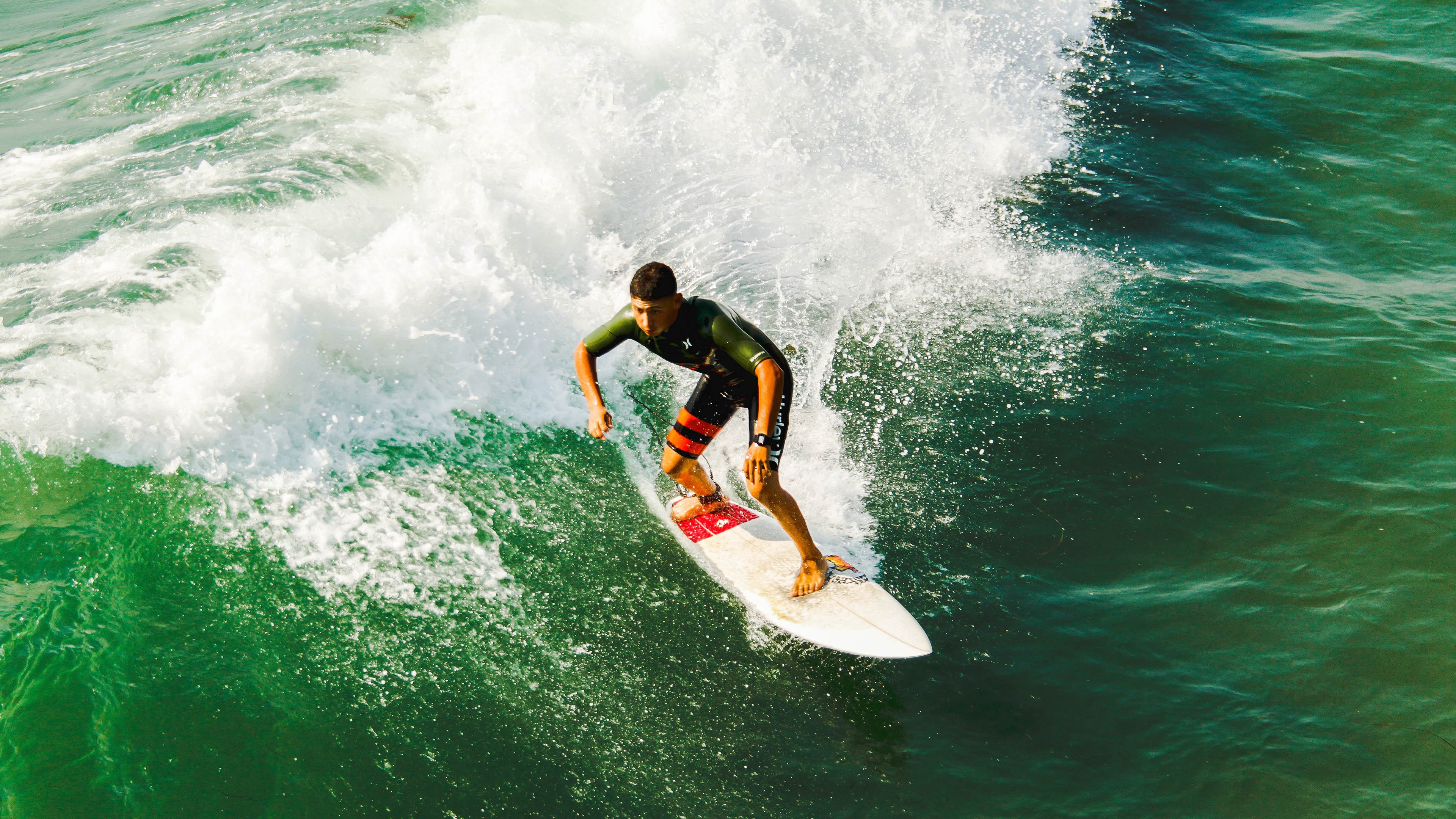 法国记者惊叹：伊朗的冷静来自炎热土地？，伊朗foroughi